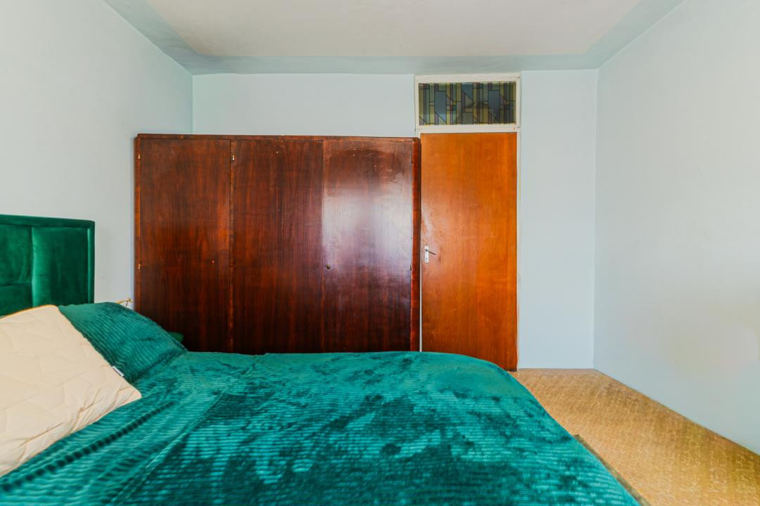 Vânzare apartament cu 3 camere, decomandat, mobilat și utilat - Zona Florilor