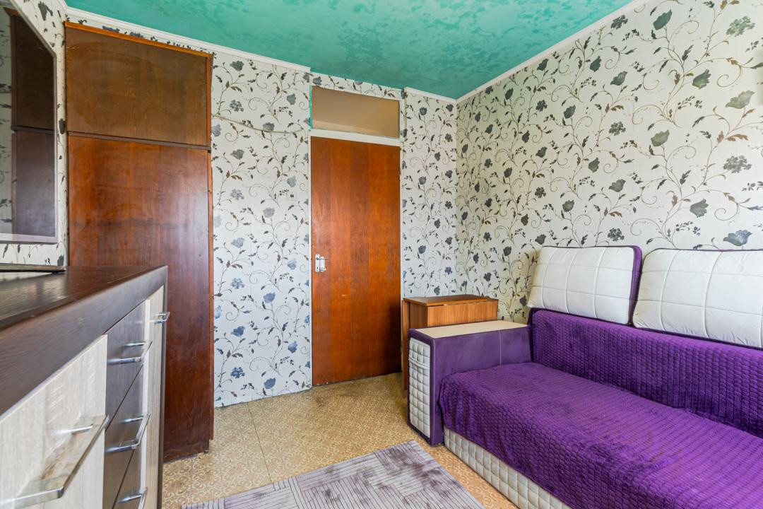 Vânzare apartament cu 3 camere, decomandat, mobilat și utilat - Zona Florilor