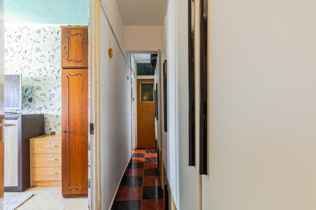 Vânzare apartament cu 3 camere, decomandat, mobilat și utilat - Zona Florilor