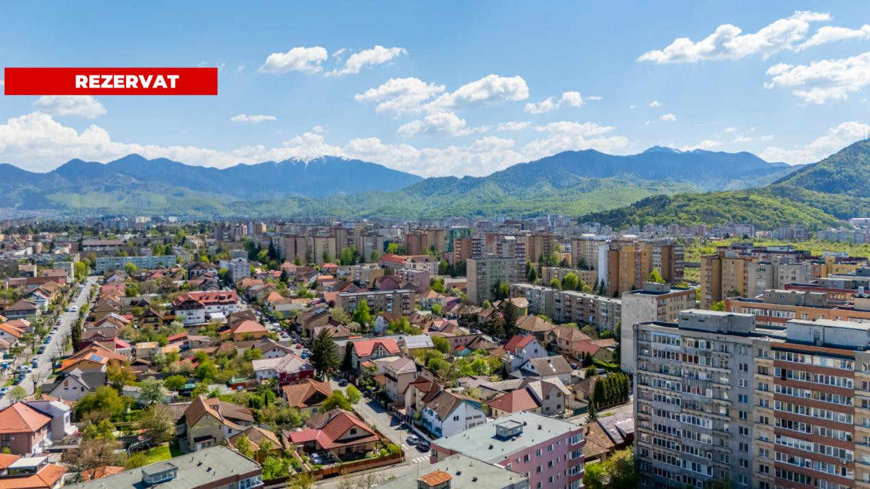 REZERVAT - Vânzare apartament cu 3 camere, decomandat, mobilat și utilat 