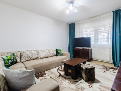 Vânzare apartament cu 3 camere, decomandat, mobilat și utilat - Zona Florilor