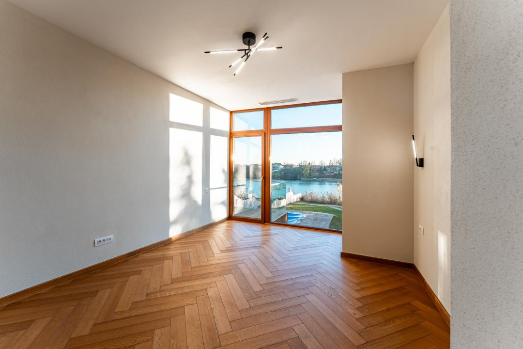 Vila pe malul lacului Mogosoaia | 617 mpt, teren 1182 mp