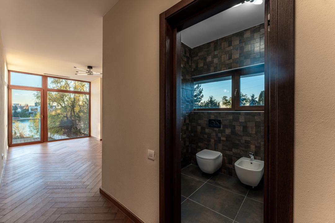 Vila pe malul lacului Mogosoaia | 617 mpt, teren 1182 mp