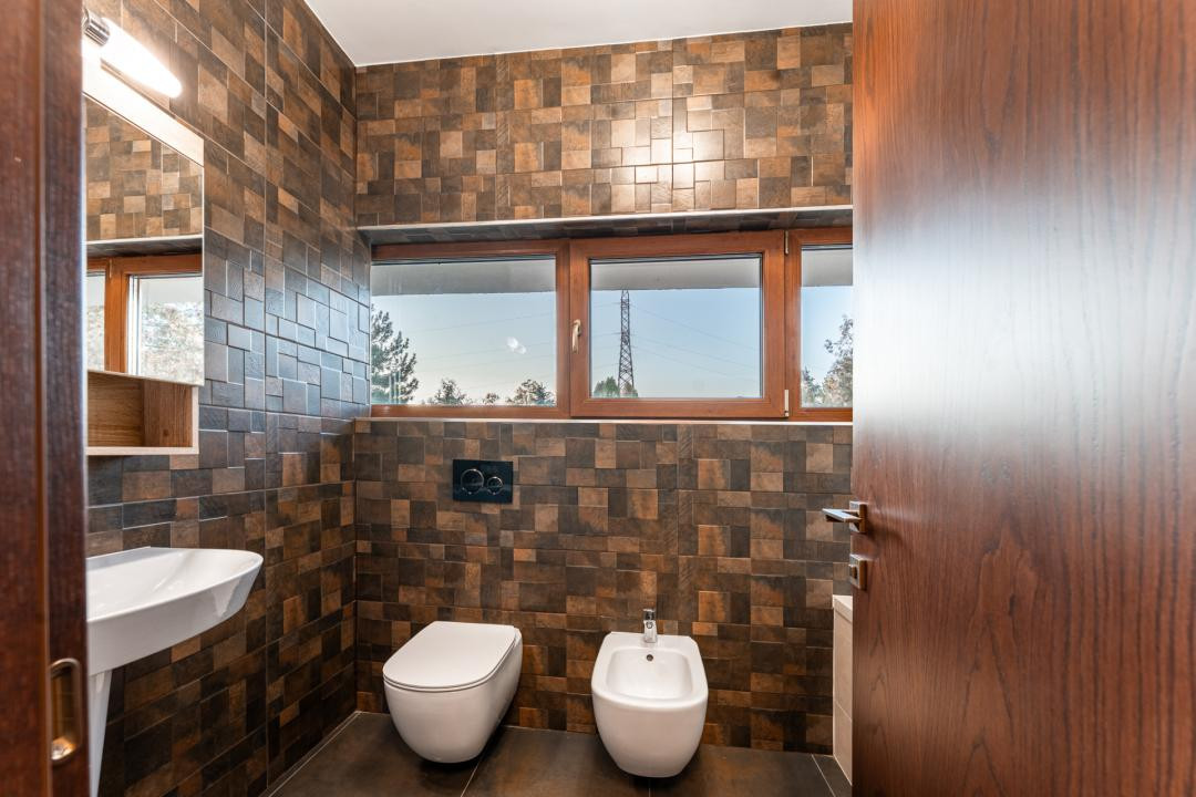 Vila pe malul lacului Mogosoaia | 617 mpt, teren 1182 mp