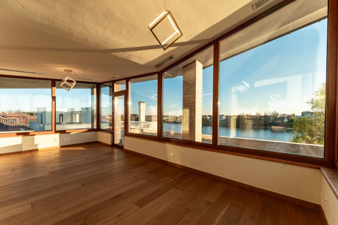 Vila pe malul lacului Mogosoaia | 617 mpt, teren 1182 mp