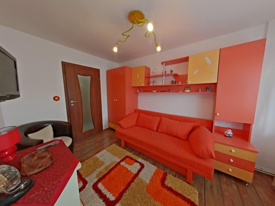 Inchiriere apartament 3 camere, confort si liniste - Calea Bucuresti