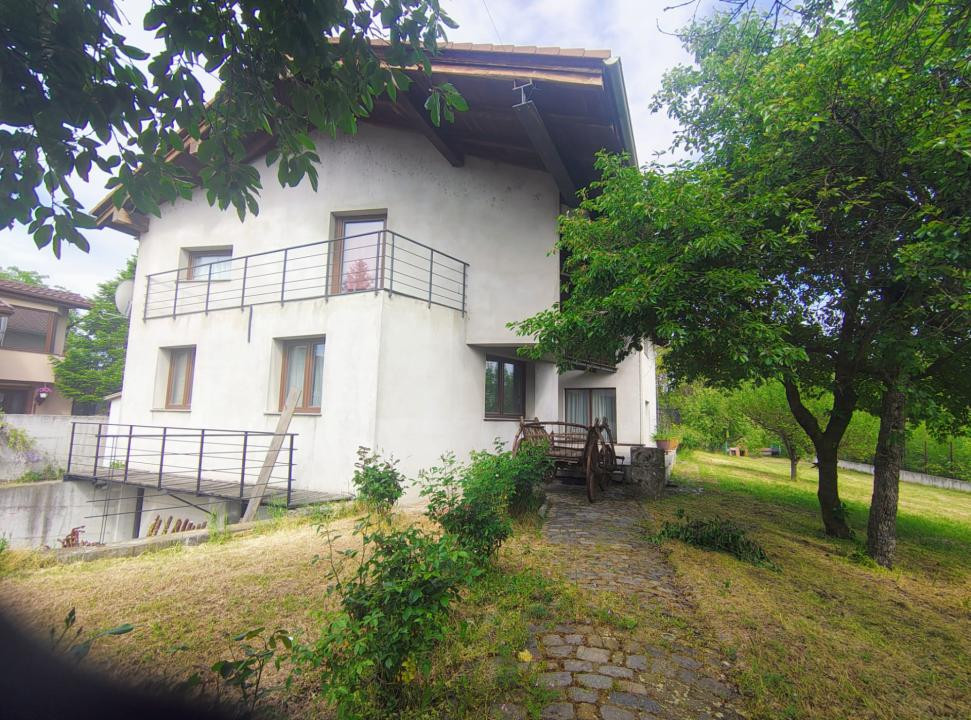 🏡 Casă spectaculoasă S+P+1 • piscină •zonă selectă cu vedere către pădure