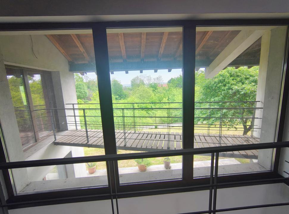🏡 Casă spectaculoasă S+P+1 • piscină •zonă selectă cu vedere către pădure