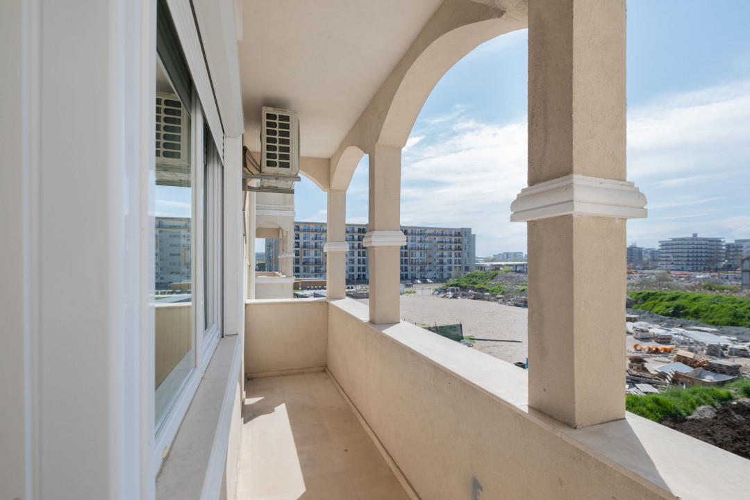 Apartament 3 camere de vanzare 