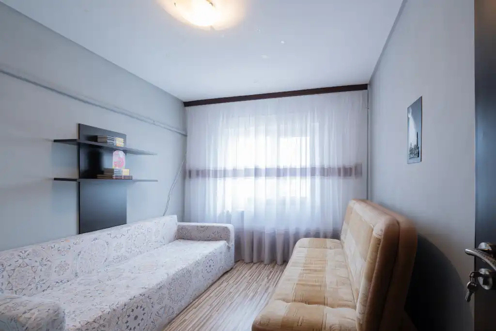 Apartament 3 camere decomandat - Inel 2