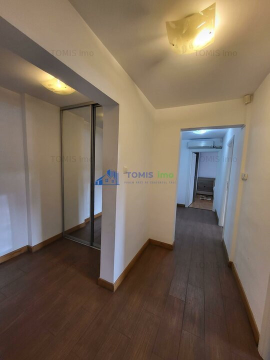 Apartament cu 3 camere de inchiriat zona Faleza Nord