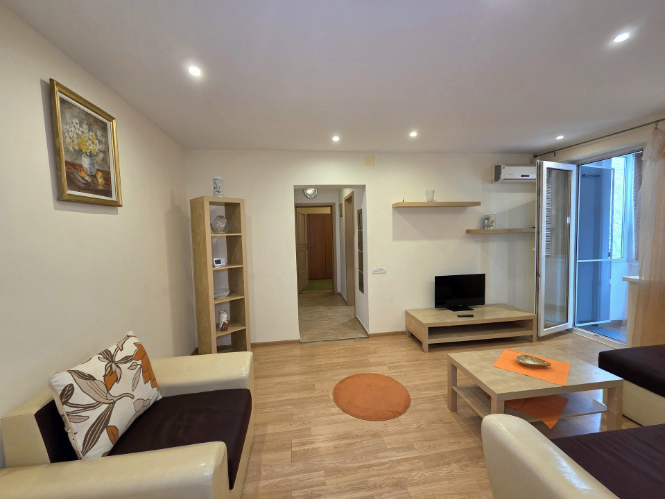 Apartament cu 3 camere de inchiriat in Tomis II