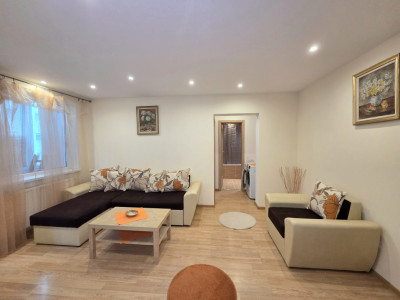 Apartament cu 3 camere de inchiriat in Tomis II