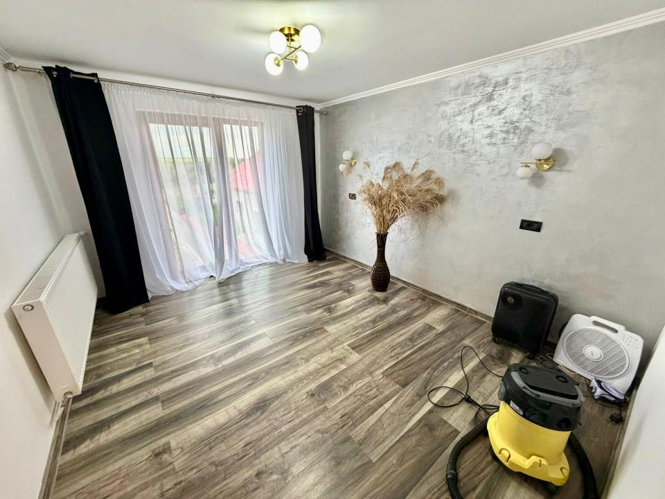 Casă elegantă P+E, nouă, perfectă pentru mutare imediată
