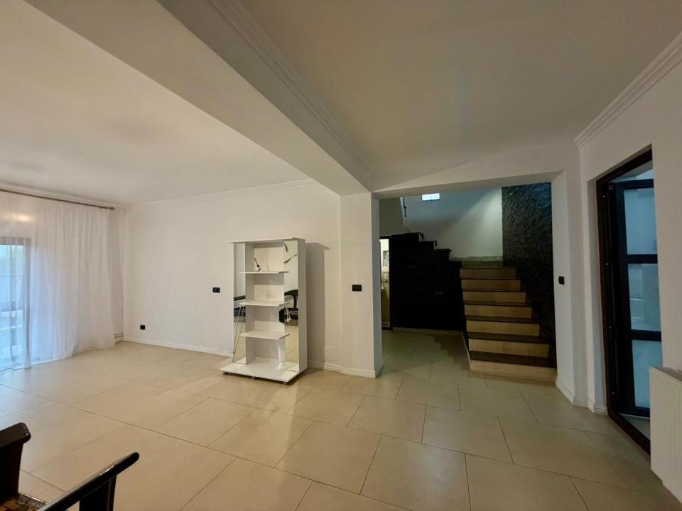 Casă elegantă P+E, nouă, perfectă pentru mutare imediată
