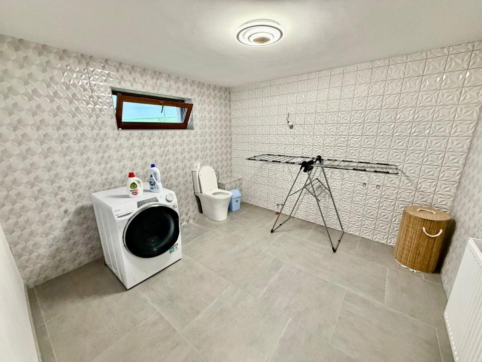 Casă elegantă P+E, nouă, perfectă pentru mutare imediată