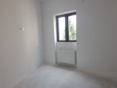 Garsoniera spatioasa ,  decomandata , ultracentral, predare la alb.