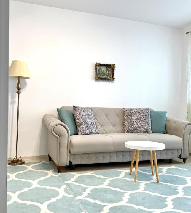 Apartament 2 camere, cochet și luminos, în zona excelenta în Dambu 
