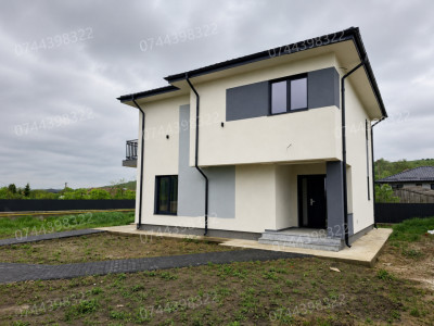 Casă individuală premium de vânzare – Banu, Dumești