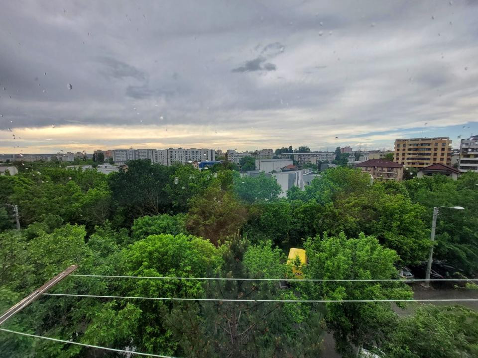 Apartament 2 camere decomandat  • Cornitoiu • vedere panoramică