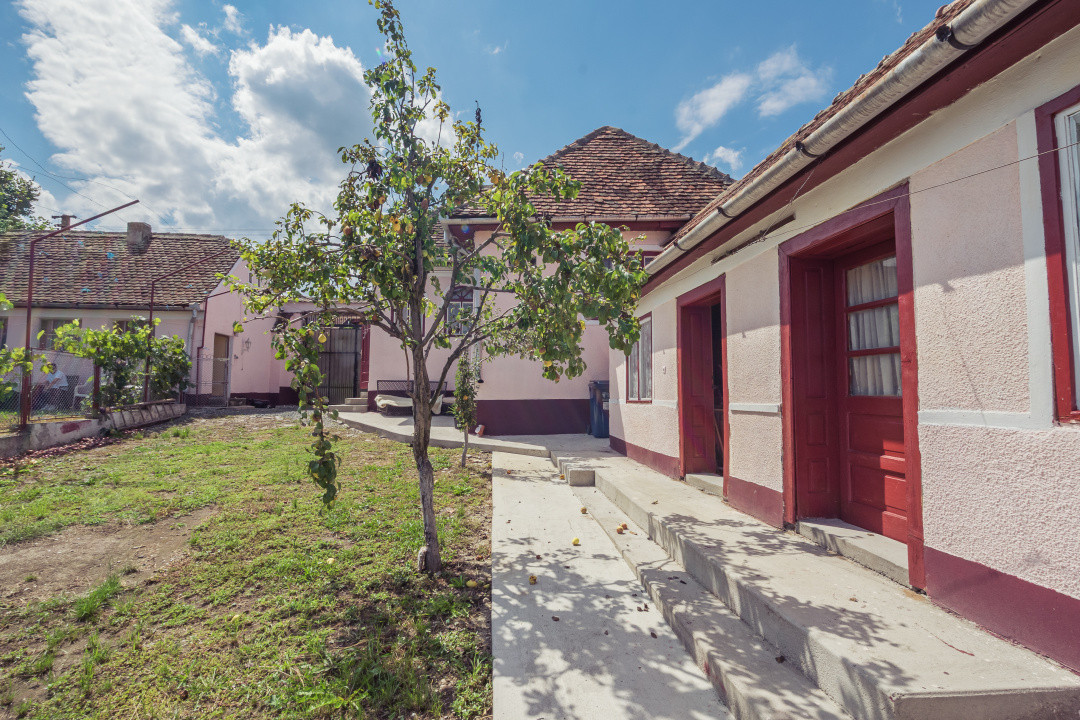 Casă individuală | Teren 1.132 mp | Vedere panoramică | Alămor