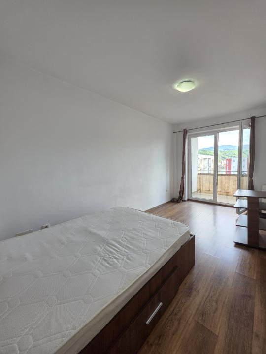 Apartament decomandat cu vedere spre Tâmpa, loc de parcare inclus