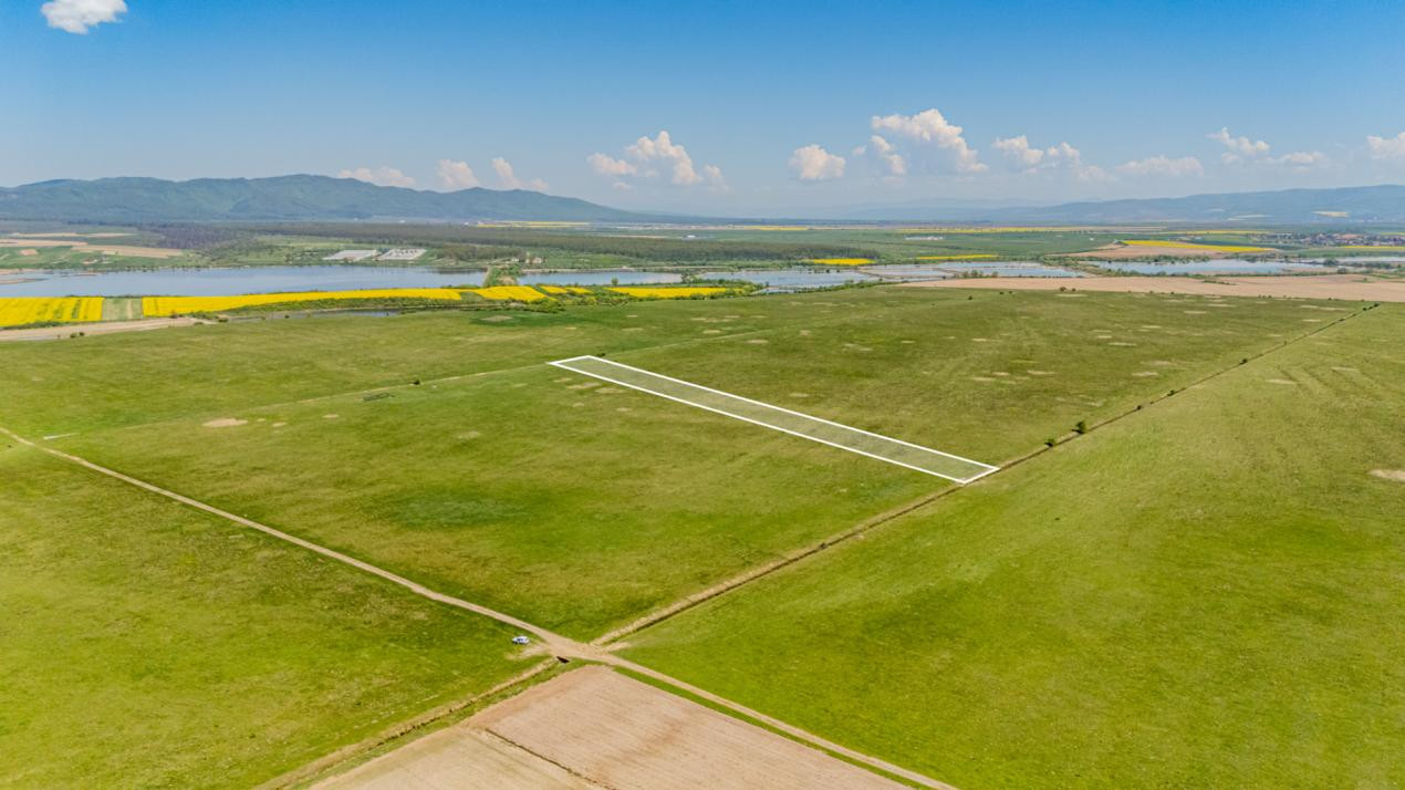     Teren extravilan 4.700 mp Codlea –Zona Lacurilor - ideal pentru investiție