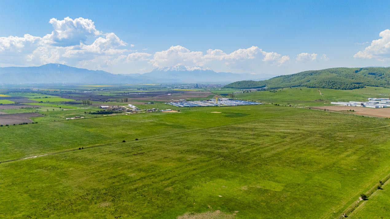     Teren extravilan 4.700 mp Codlea –Zona Lacurilor - ideal pentru investiție