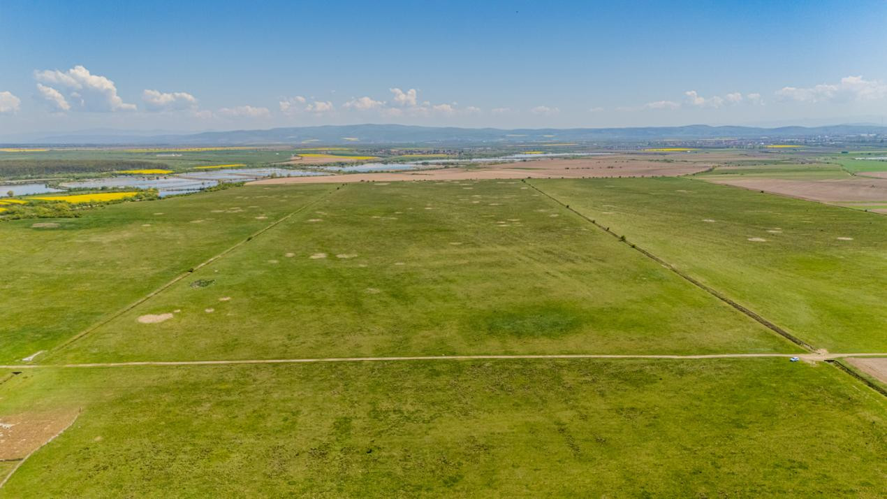     Teren extravilan 4.700 mp Codlea –Zona Lacurilor - ideal pentru investiție