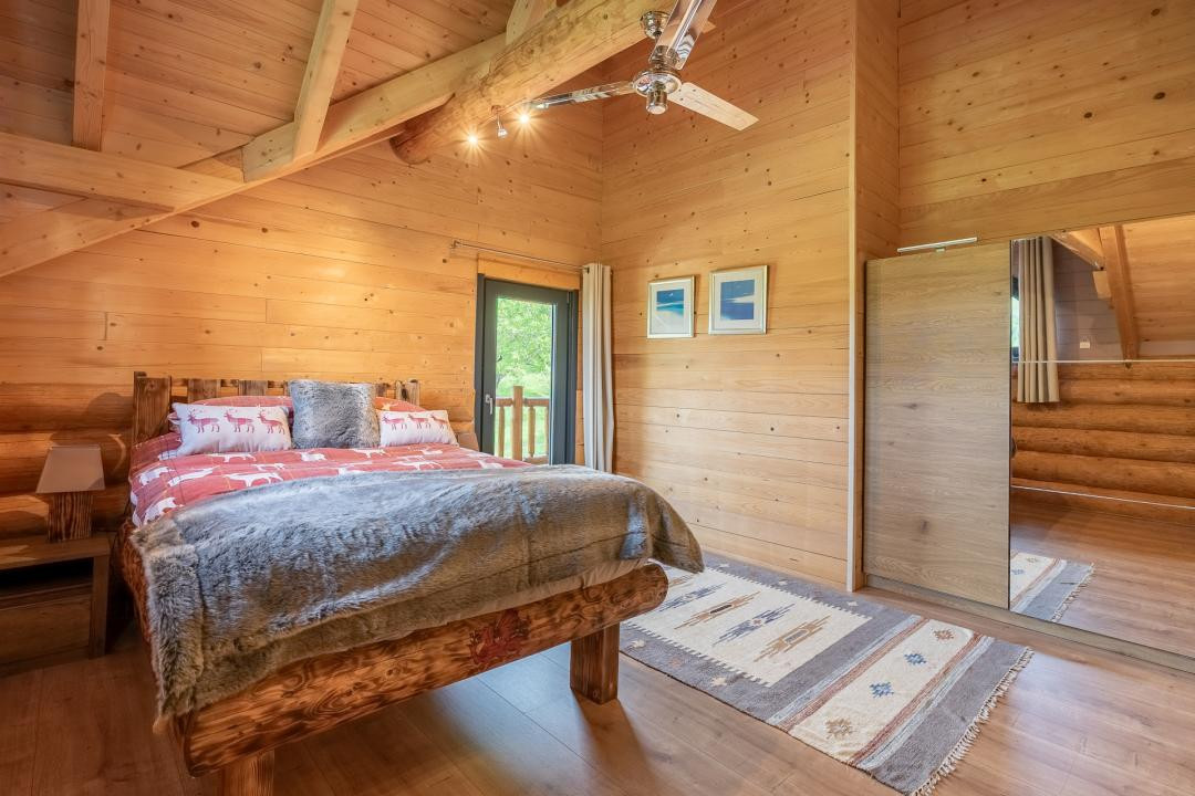 Stil de viață de vânzare – liniște, natură și confort premium 
