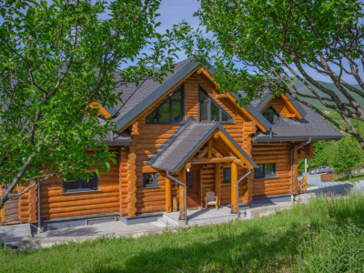 Stil de viață de vânzare – liniște, natură și confort premium 