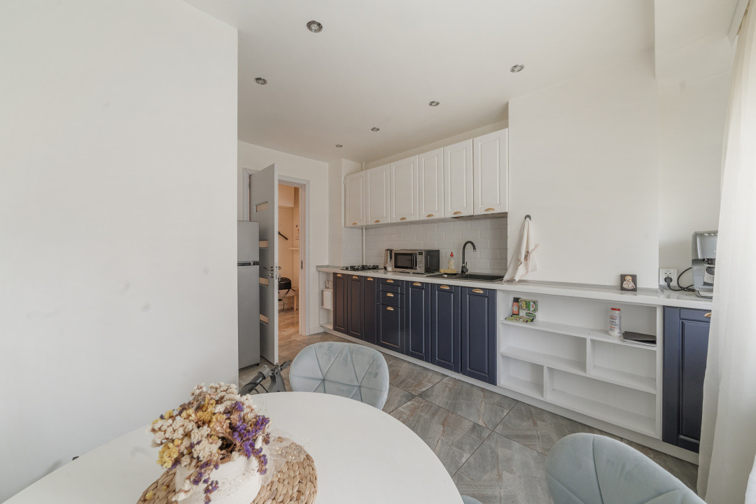 Ideal Firma*Blvd Burebista 3*Pta Alba Iulia*Etaj 3*Luxos*
