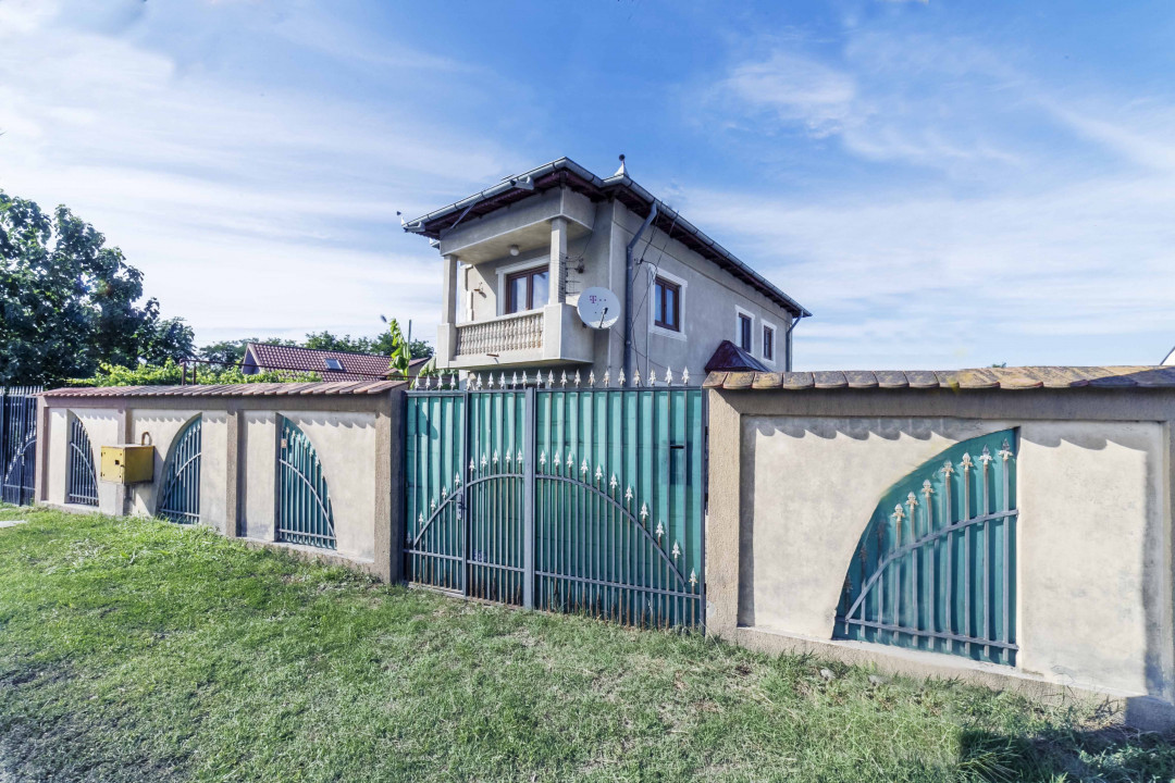 Tartasesti,str. Principala, 3040 mp teren, P+1, casa 1998, deschidere 12 m