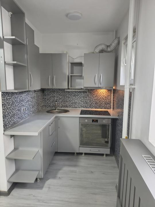 Garsonieră 20mp *Auchan Titan *Postavarului 22