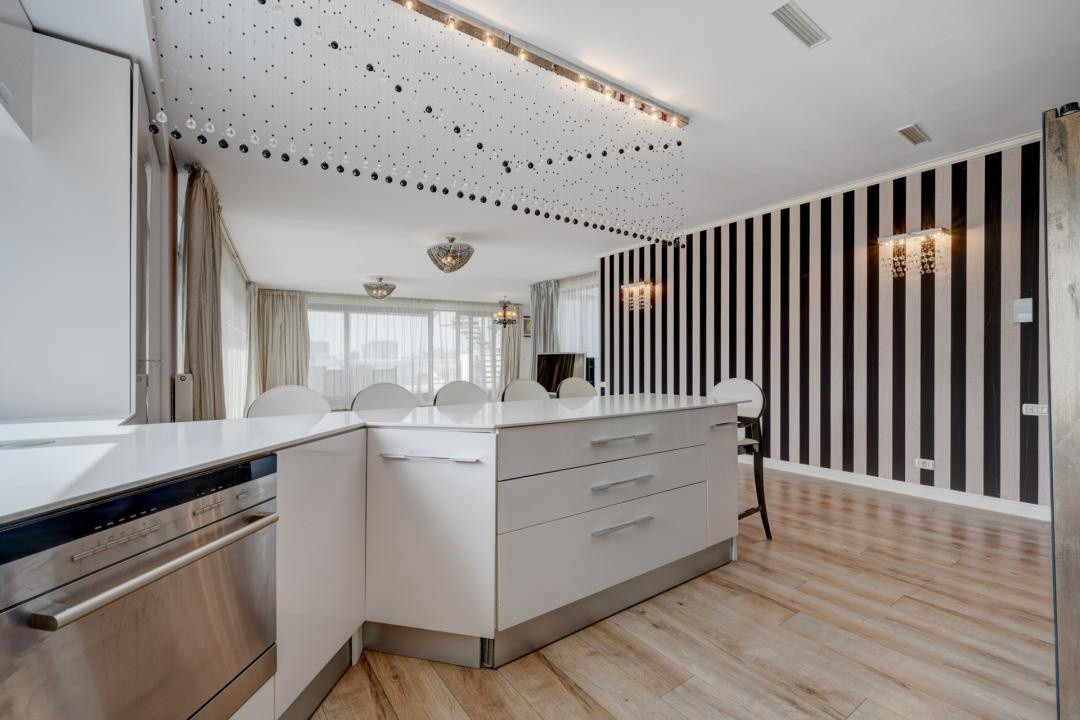 Penthouse | 181.35 MP | Piata Romana | Aurel Vlaicu