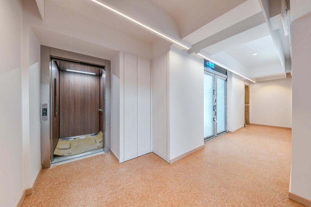 Apartament 2 camere, 74 mp, mansardă, terasă  6 mp