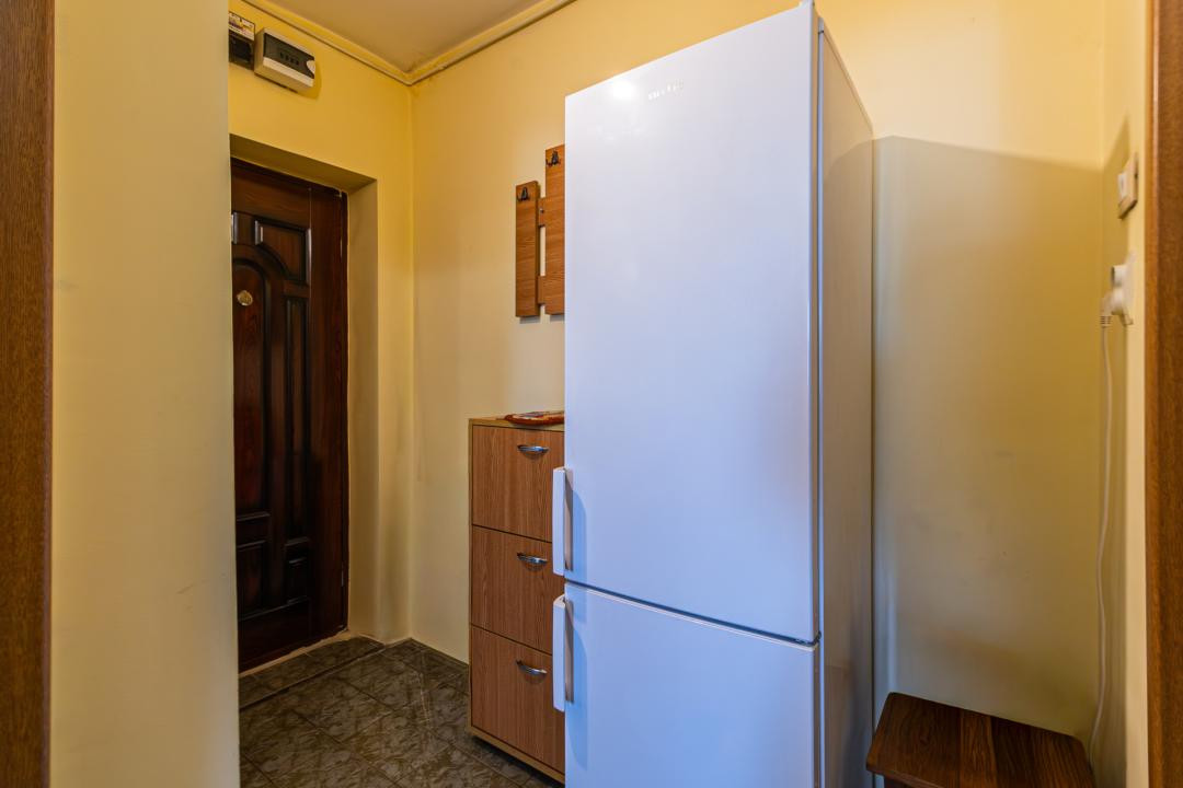 Garsoniera decomandata și mobilata, la 150 m de Avantgarden Bartolomeu
