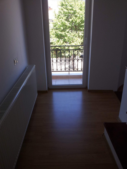 CASĂ TIP DUPLEX DE INCHIRIAT - CARTIER TURNIȘOR