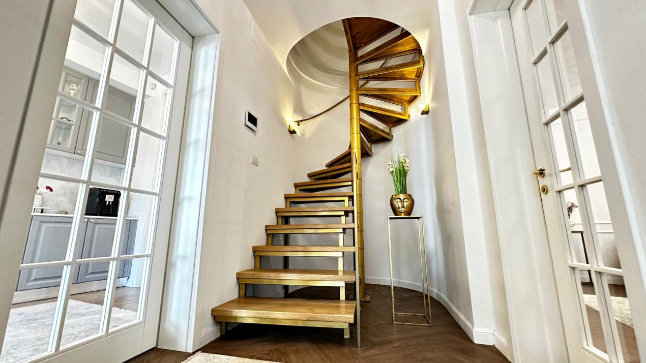 TOMIS 2 - VILA - Design de Revista