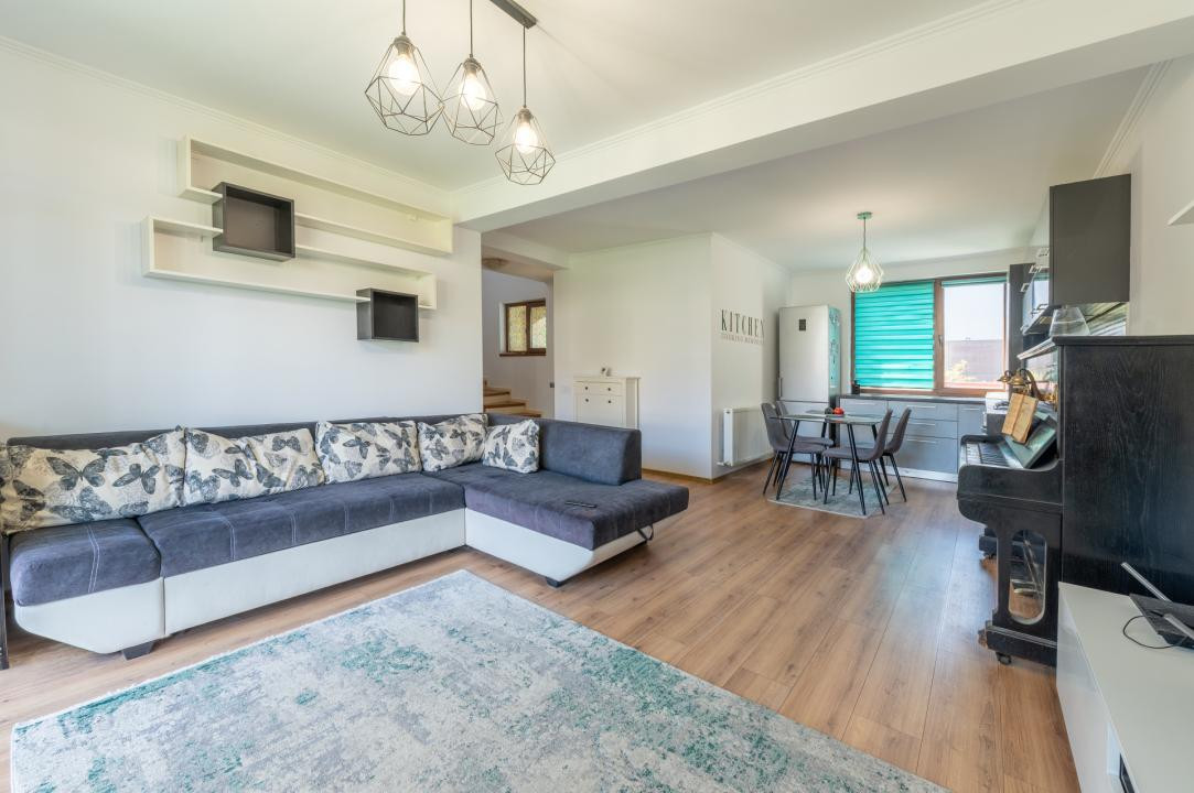 Duplex cu Teren Generos și Birou – Str. Urușagului 113R