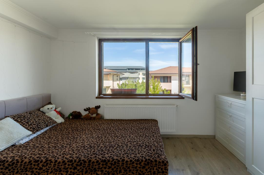 Duplex cu Teren Generos și Birou – Str. Urușagului 113R