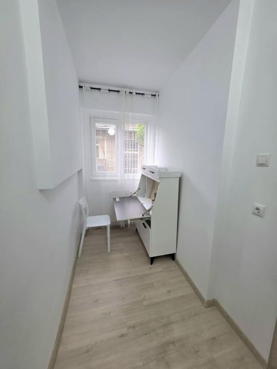 Apartament 2,5 camere decomandat + 2 locuri de parcare 