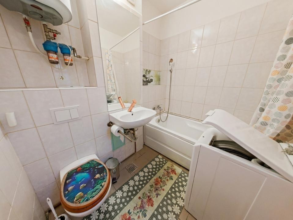 Garsonieră semidecomandată, mobilată și utilată, strada Lânii - zona Bartolomeu