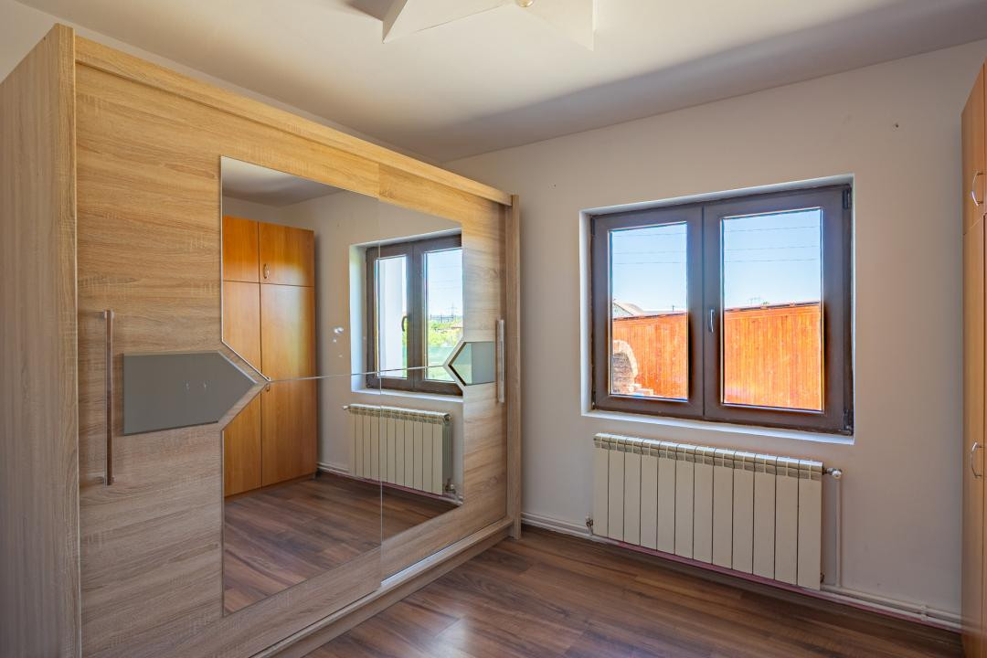 Casă individuală în Veterani, curte liberă 400 mp, zonă foarte căutată!