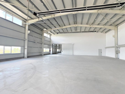 DE ÎNCHIRIAT — Hală producție/depozitare + birouri. Parcul Industrial Vest-Sibiu
