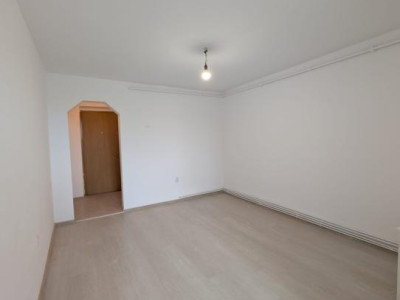 Apartament luminos cu 1 cameră, zonă liniștită – Str. Florilor, Cisnădie