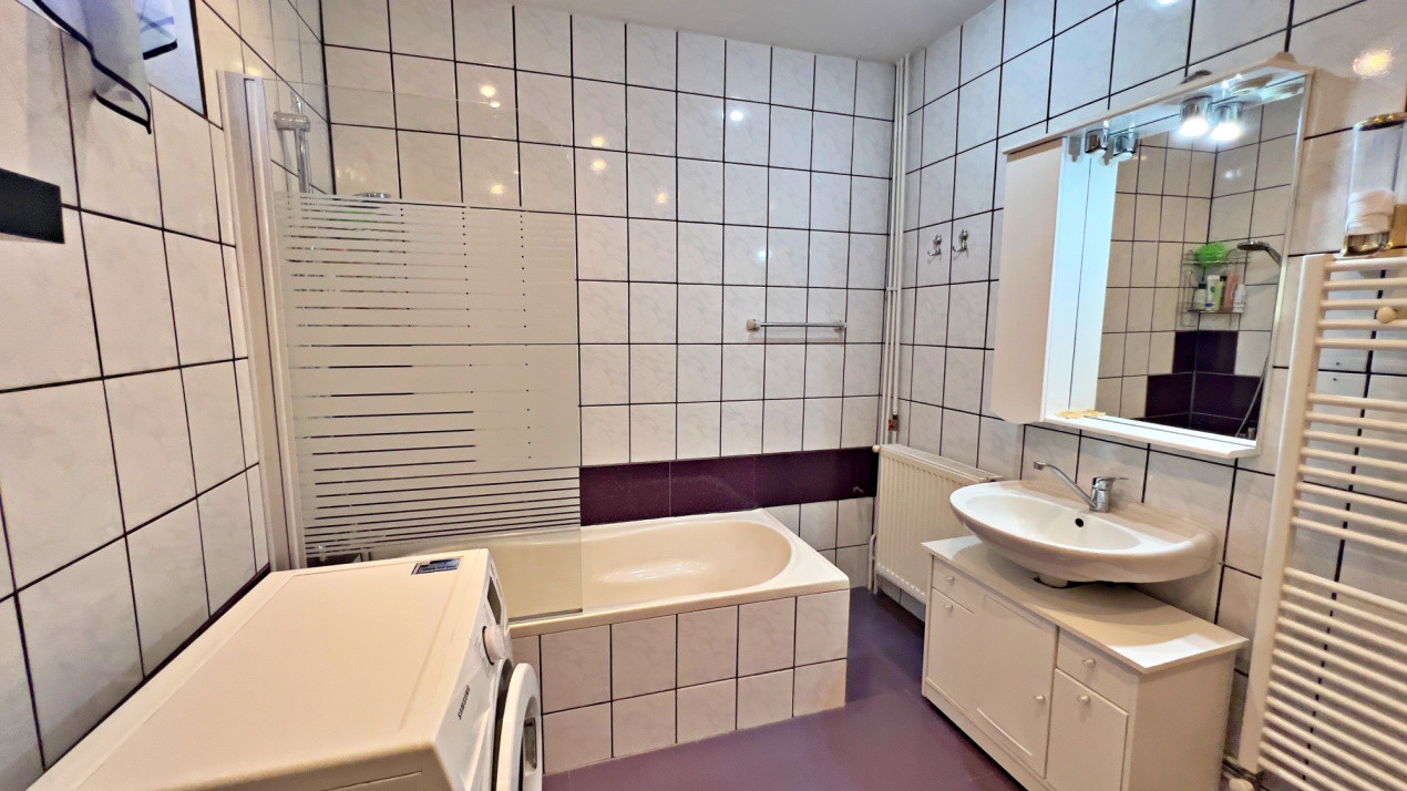 Casă 6 camere D+P+M-217 mp utili, 515 mp curte, Zona  Cartier Kogalniceanu 