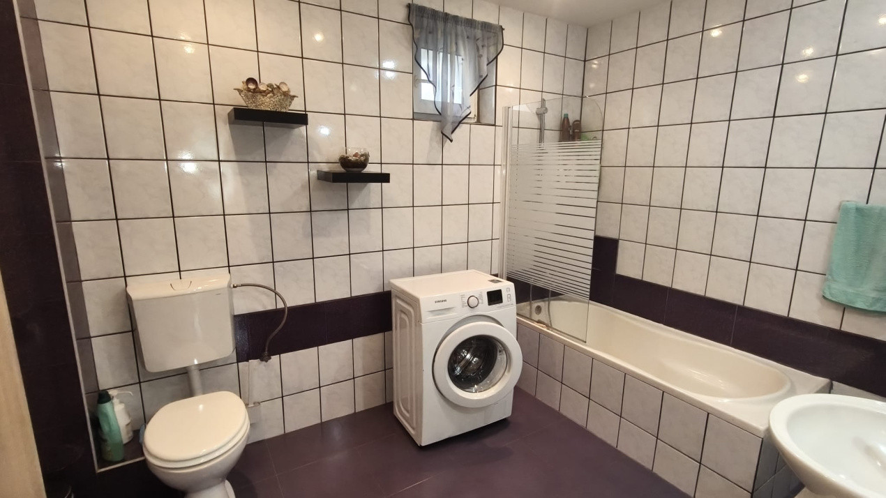 Casă 6 camere D+P+M-217 mp utili, 515 mp curte, Zona  Cartier Kogalniceanu 