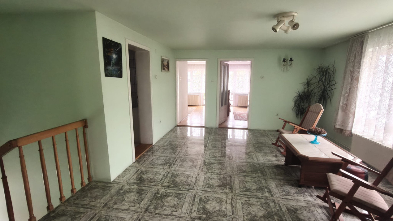 Casă 6 camere D+P+M-217 mp utili, 515 mp curte, Zona  Cartier Kogalniceanu 