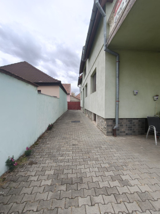Casă 6 camere D+P+M-217 mp utili, 515 mp curte, Zona  Cartier Kogalniceanu 